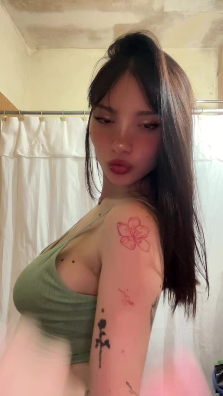 @anni <3
