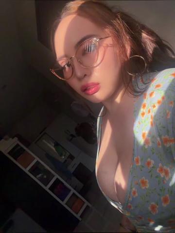 @Chickennuggets🌸