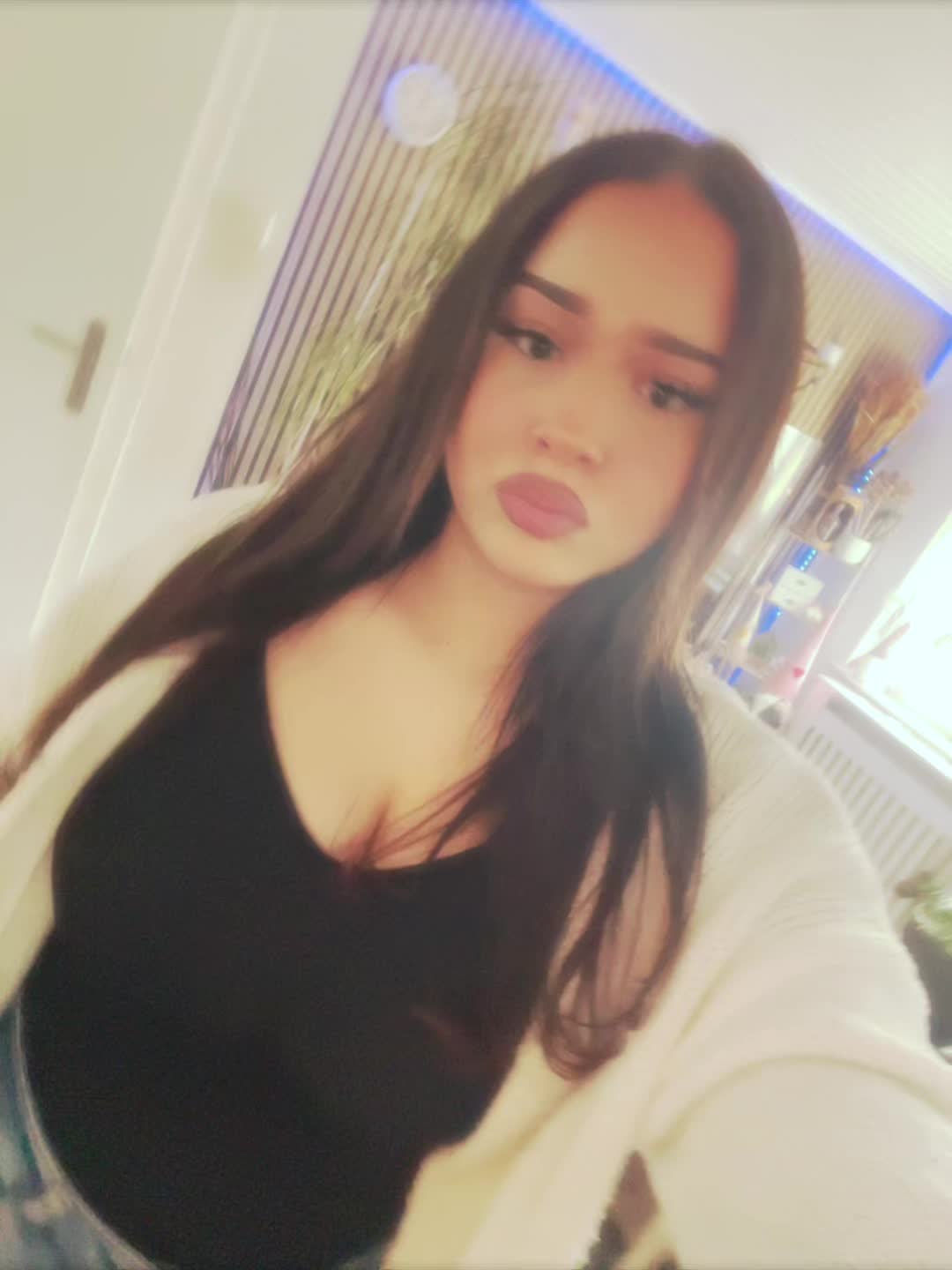@⠀⠀⠀⠀⠀⠀⠀luana