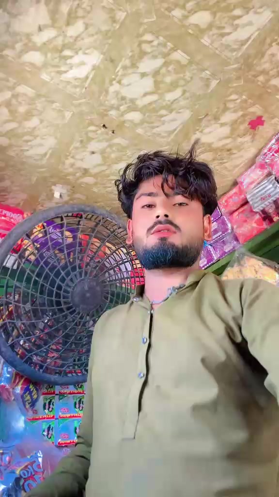 @𝐯𝐢𝐧𝐞𝐬𝐡__𝐭𝐡𝐚𝐤𝐮𝐫