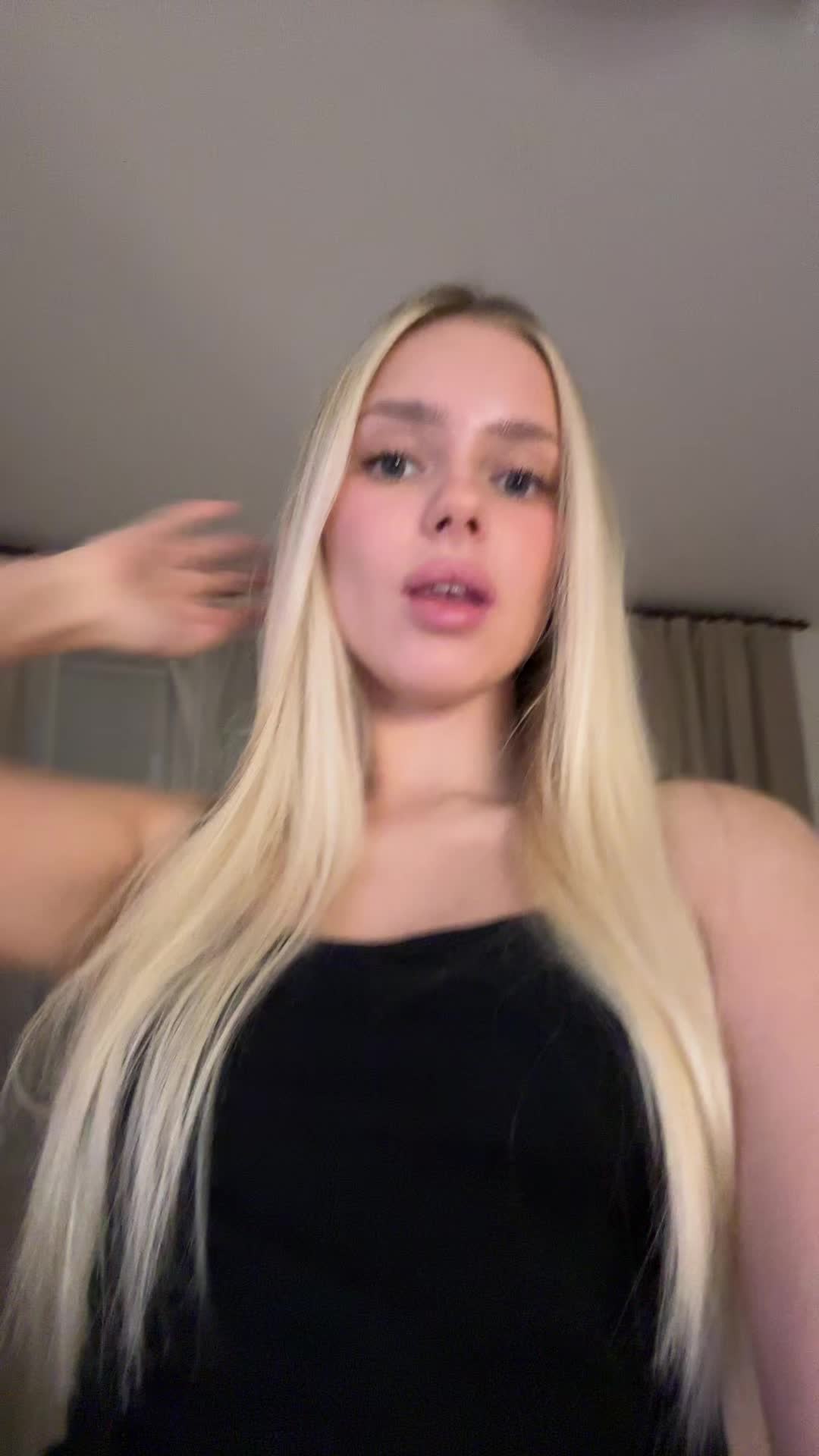 @ahhriri