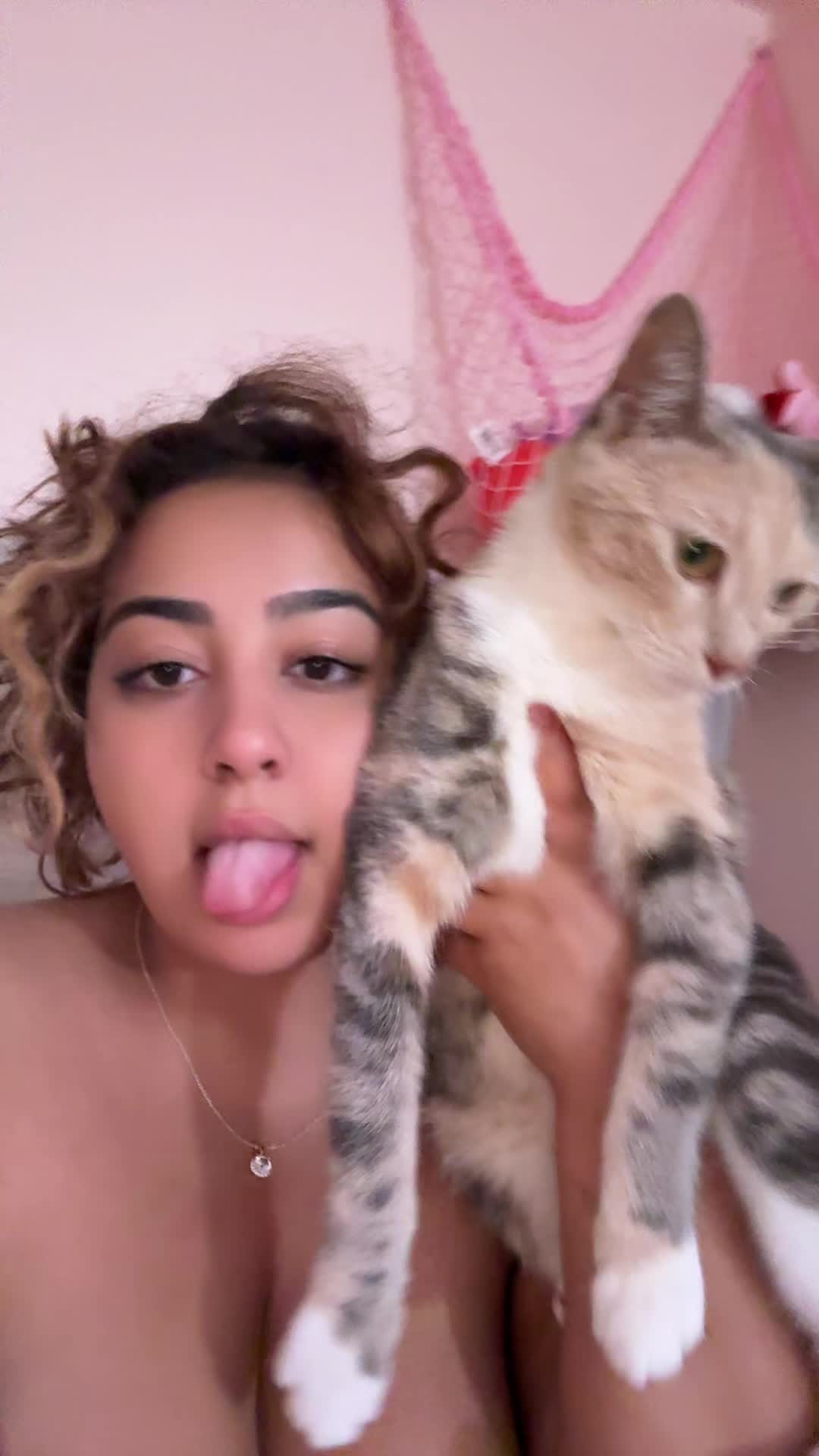@NotAriannaDenise