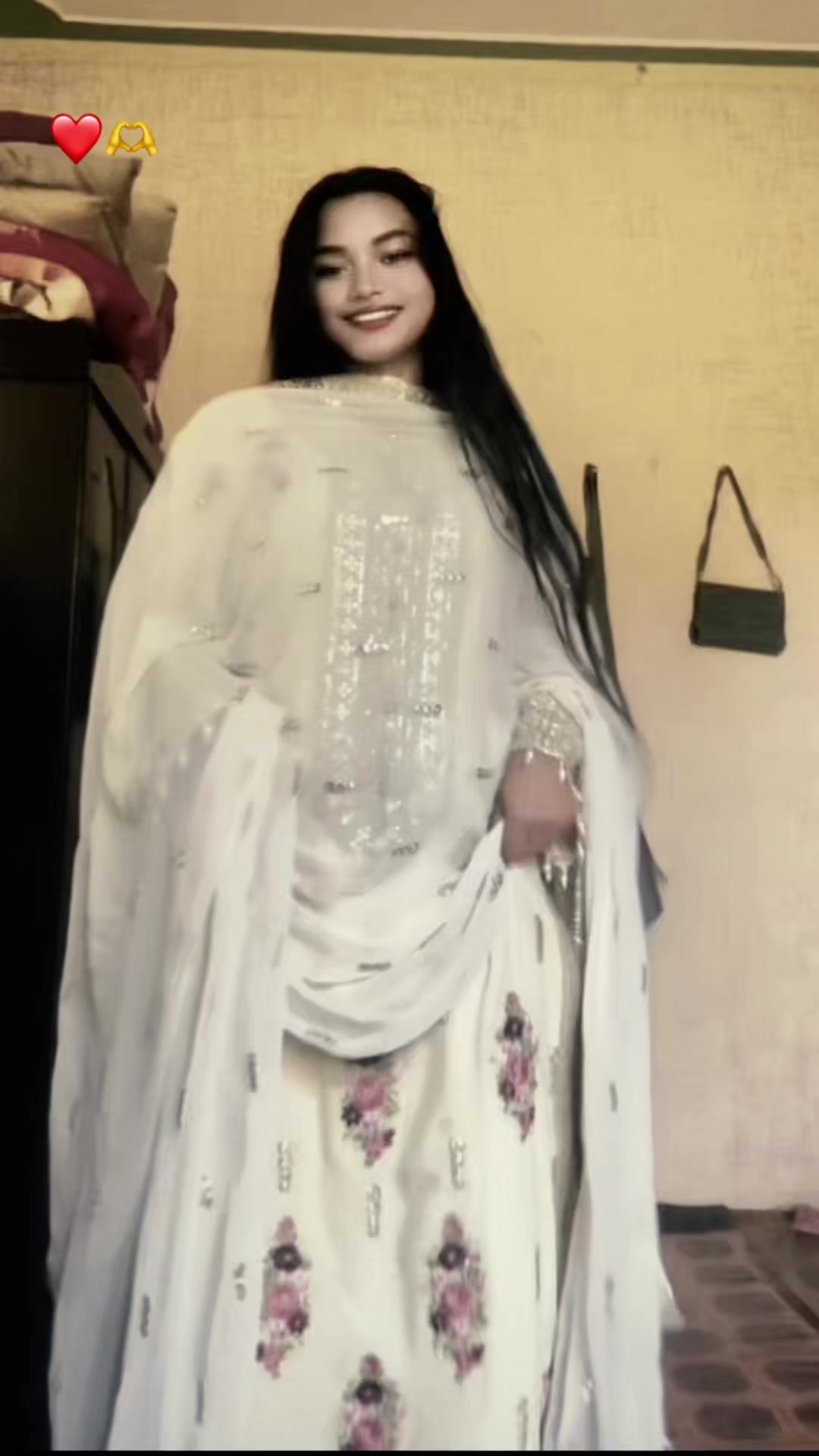 @Rajitasunar