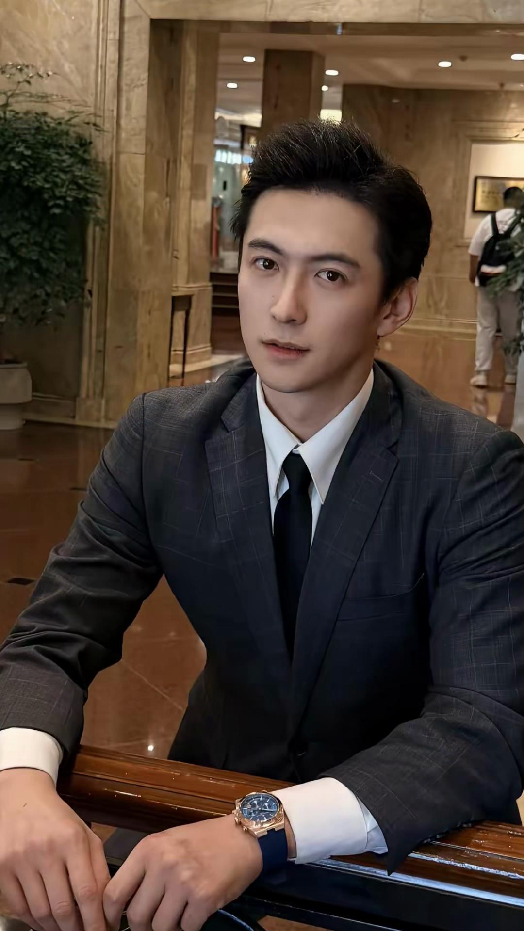 @杨寒/Alfyang小白杨 official