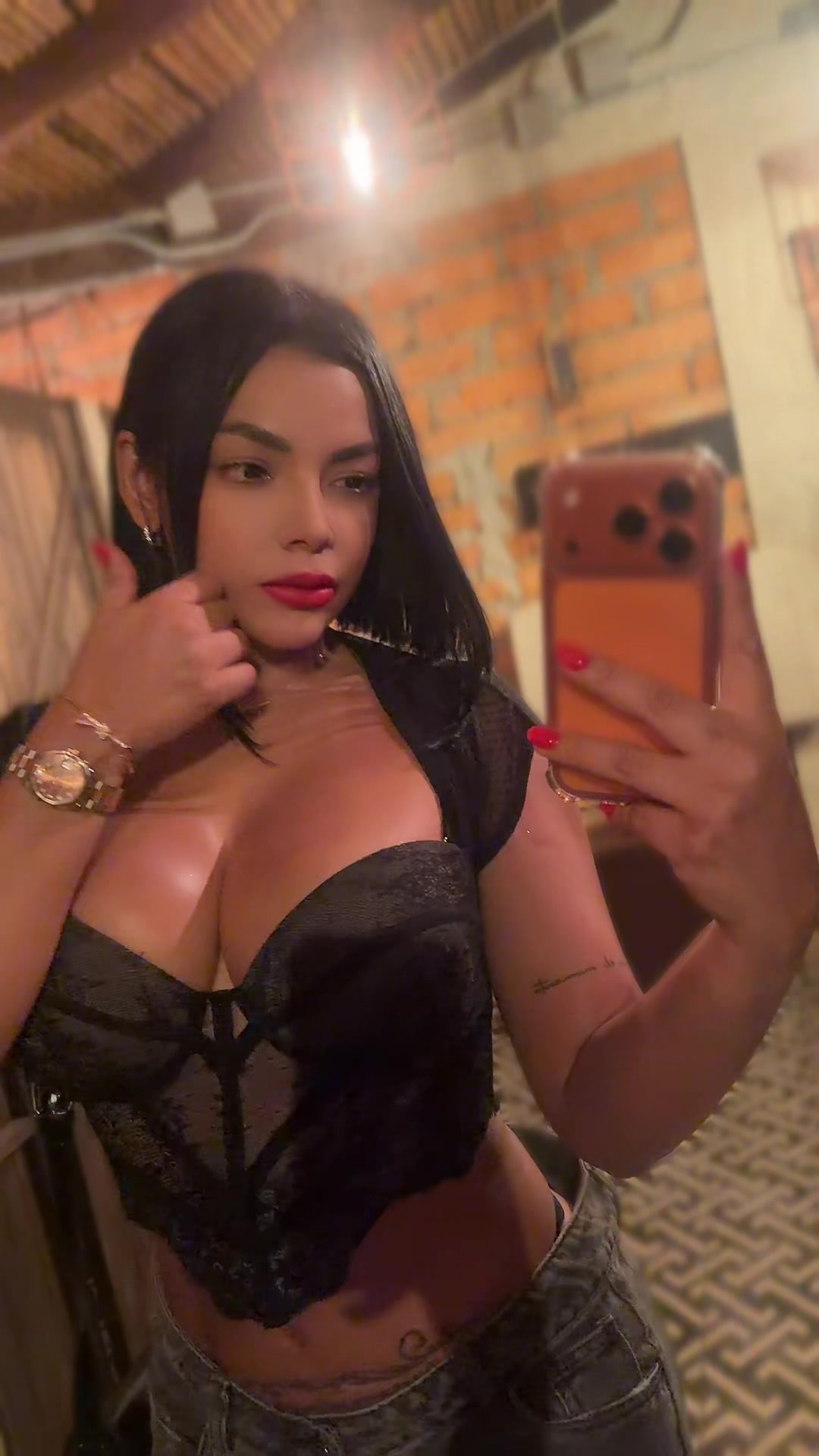 @adrihurtadob
