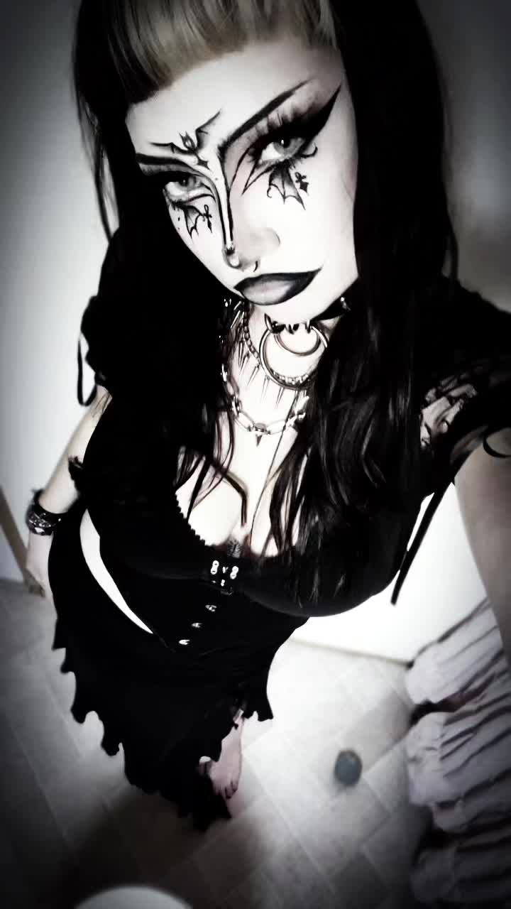 @Ghoste 👻🖤