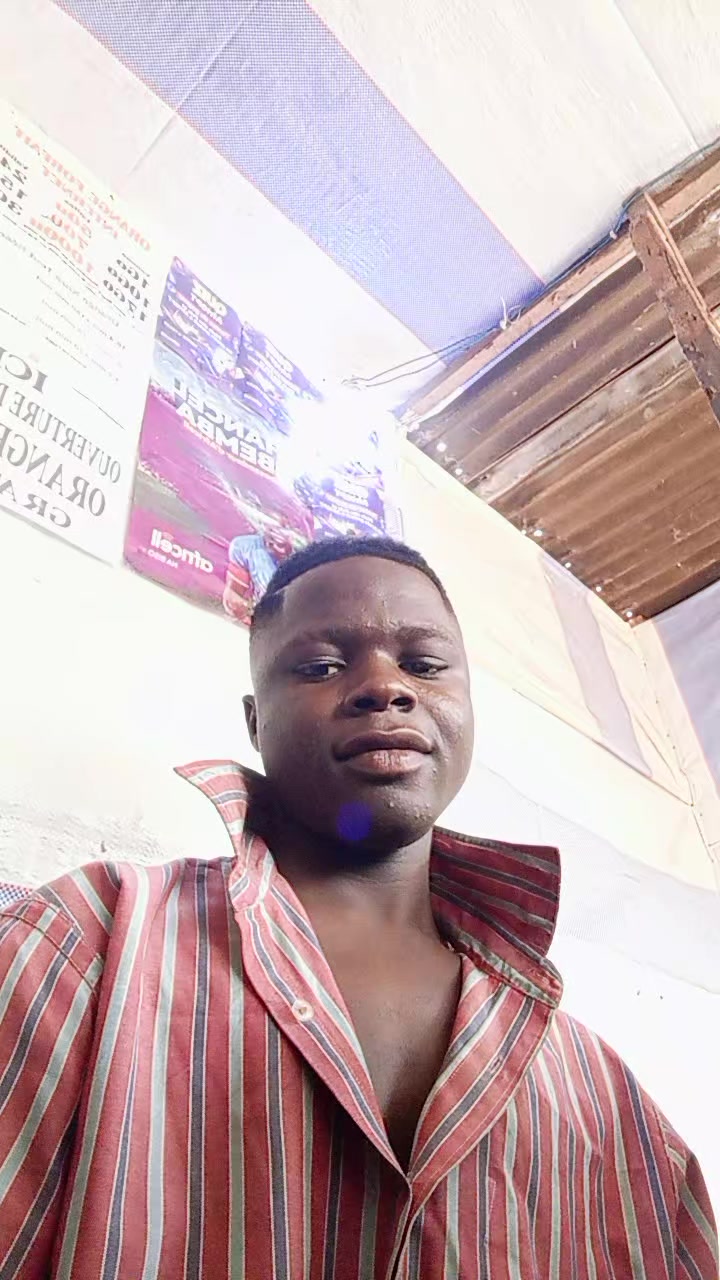 @junior MUANDA Yves