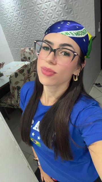 @D&eacute;bora
