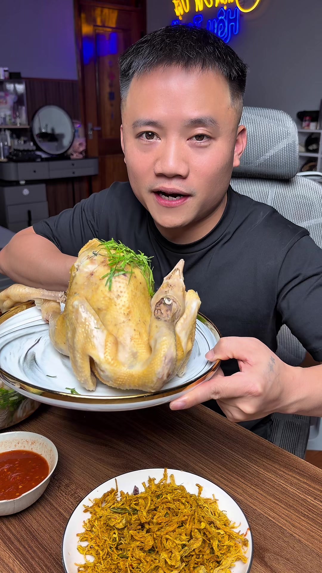 @Nguyễn Văn Hậu (Hậu Troll)