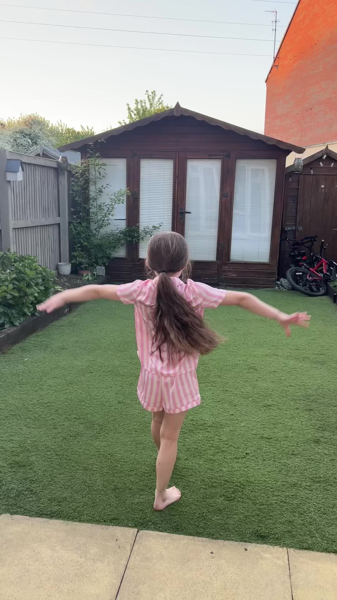 @M I A’ S D I A R Y 🤸🏽♀️