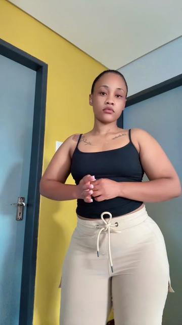 @ZoeyLeefee🫧🤍