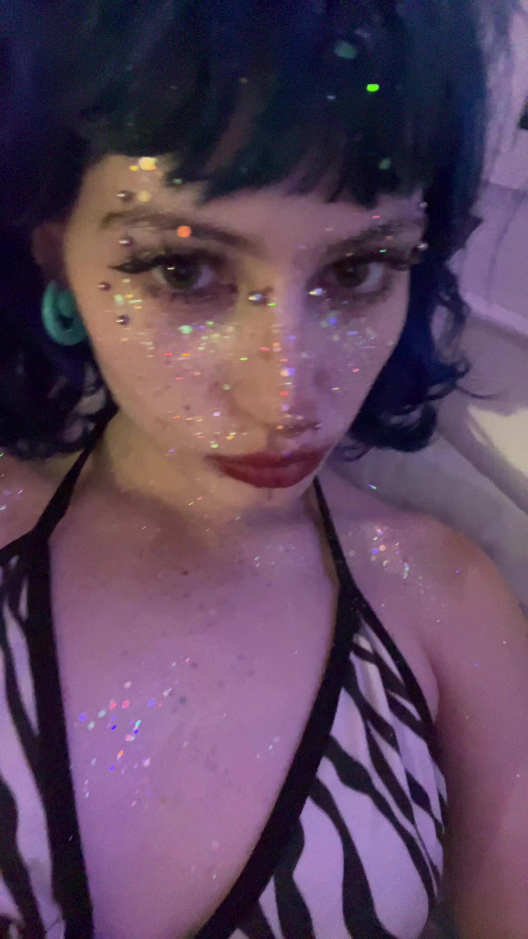 @delilah 🐝💛