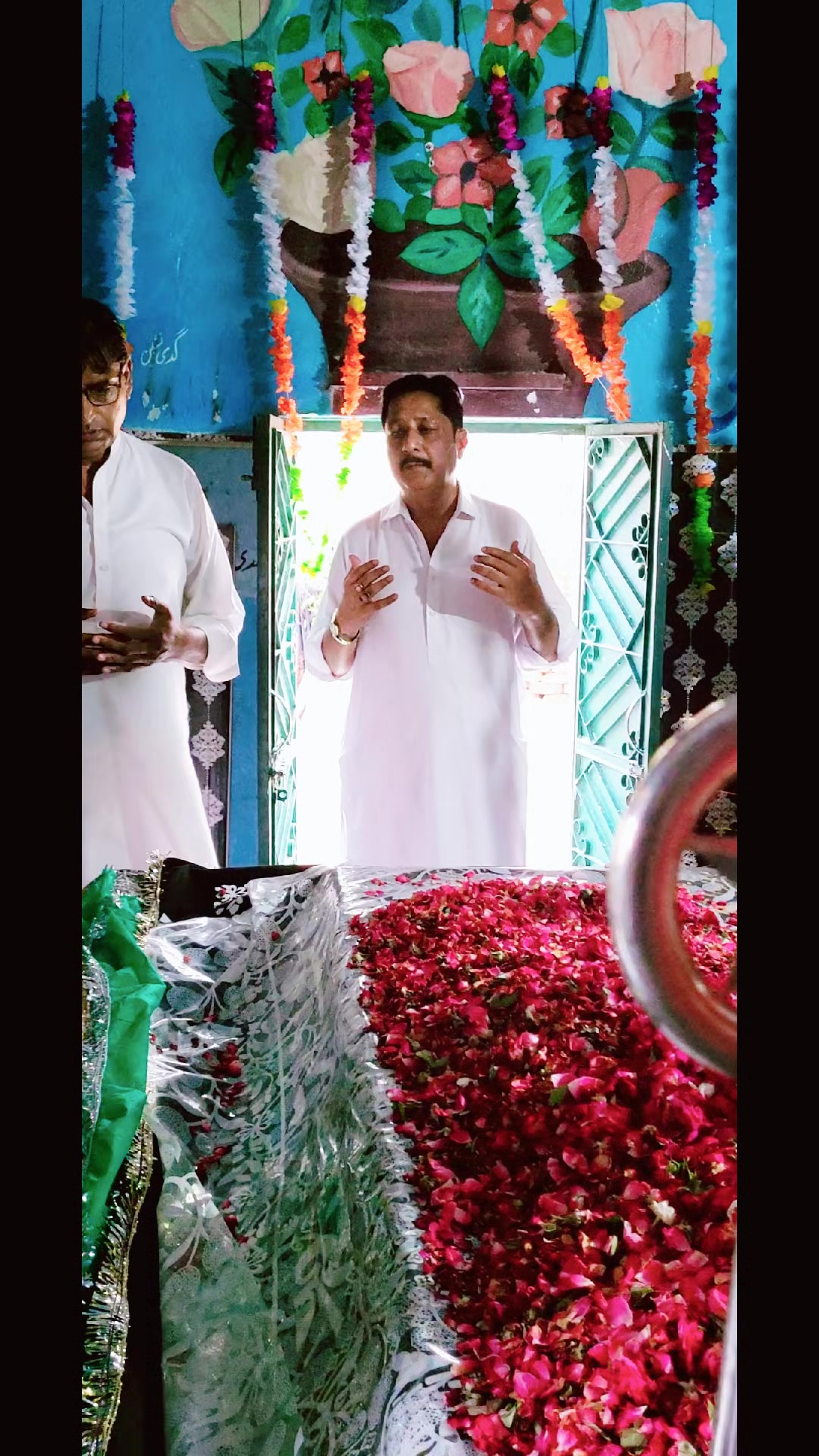 @Mian Shafiq Nawaz Toor