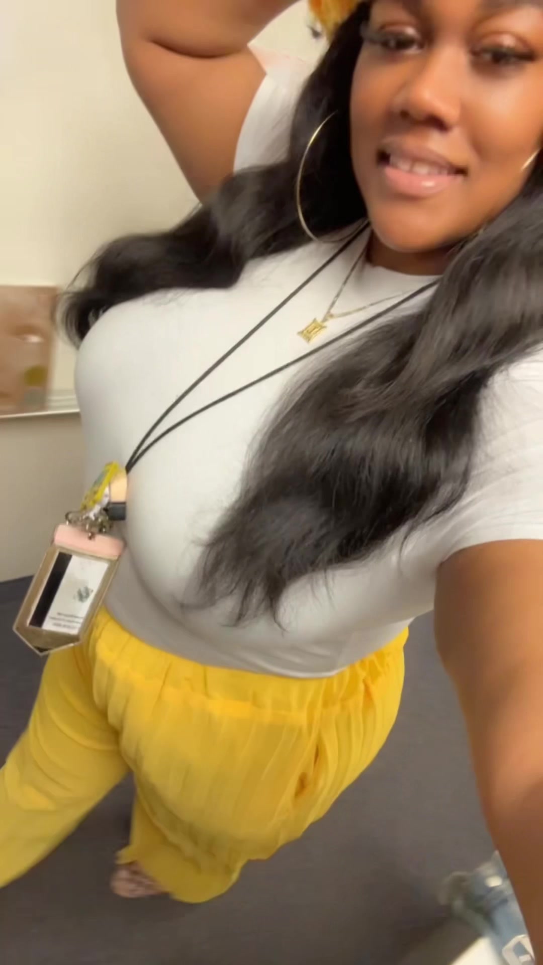 @The_Real_Lo