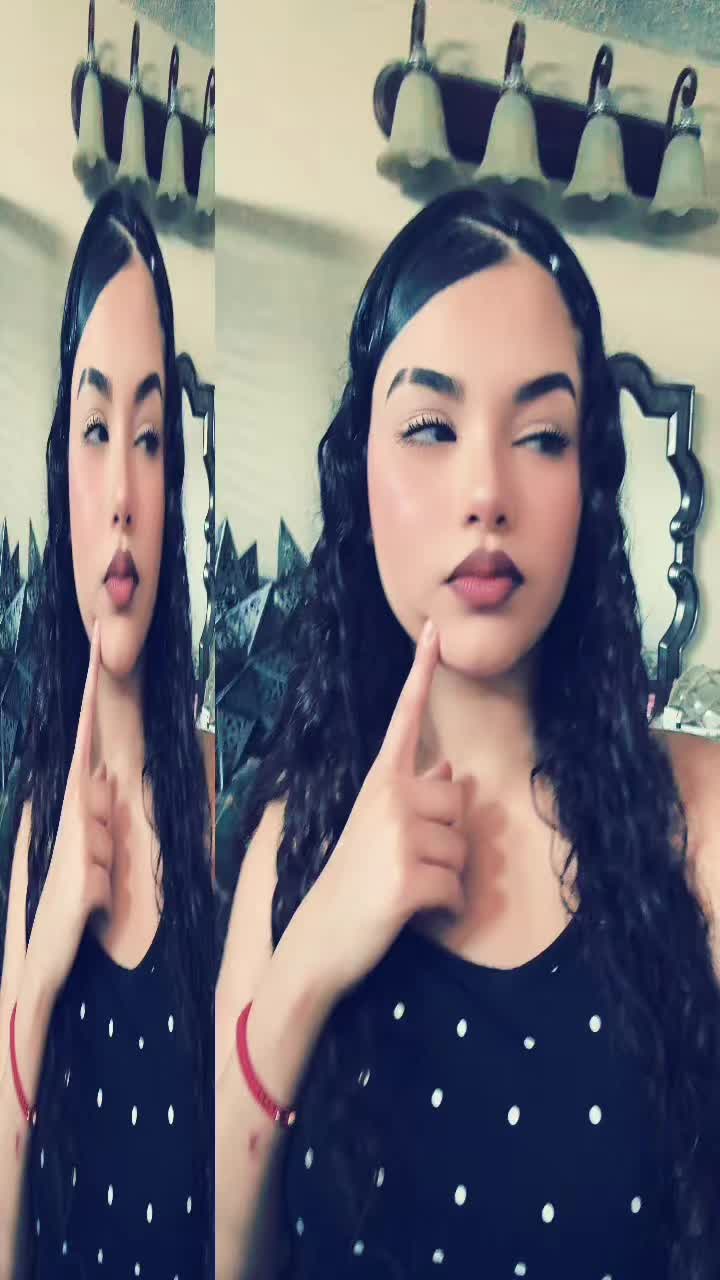 @Whoisshe?