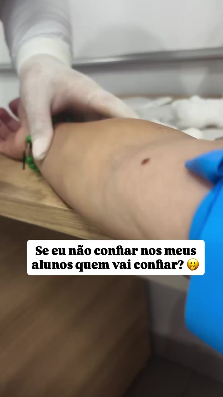 @Anny Caroline