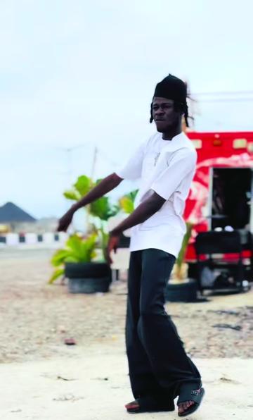 @AREMULEKKI🎧👻🤡