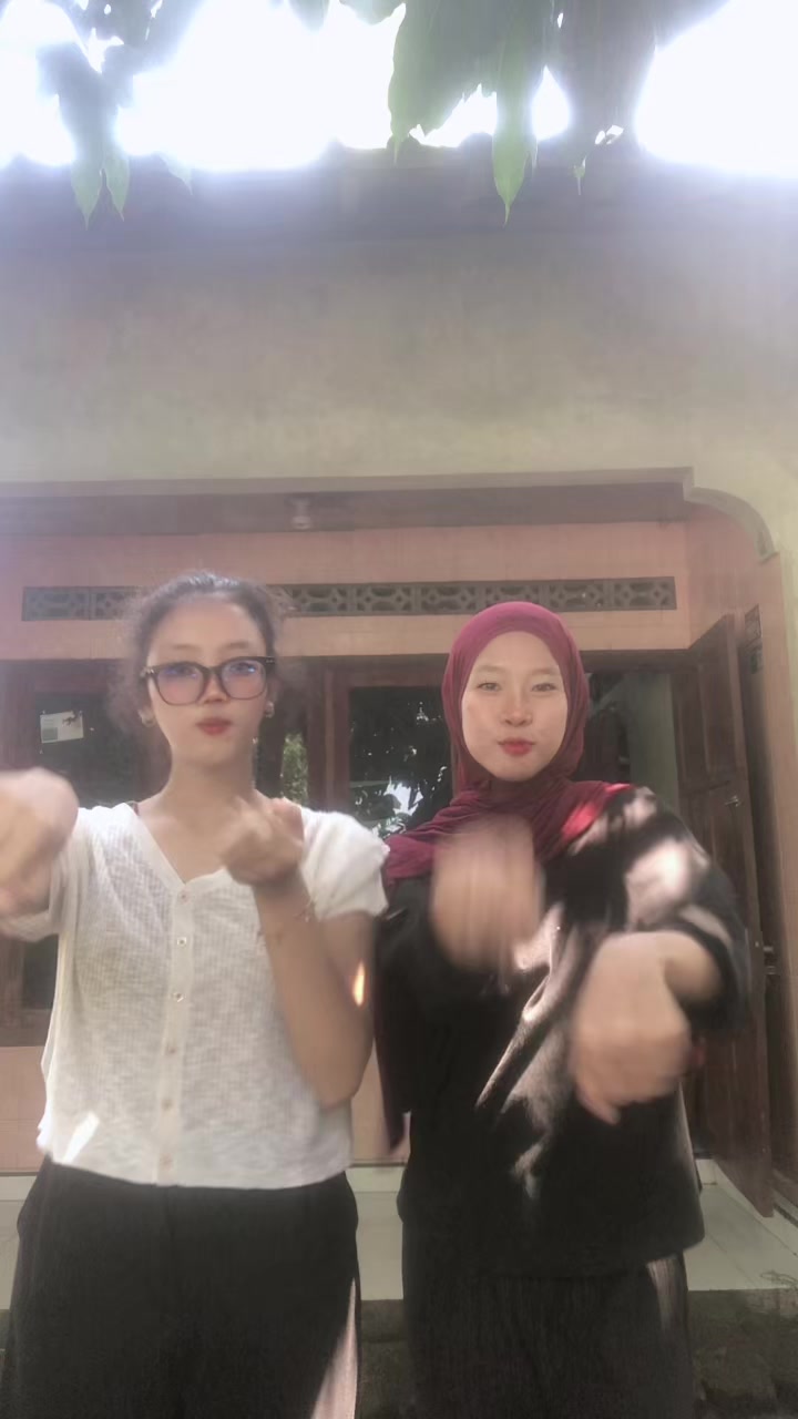 @achzari 💐~~