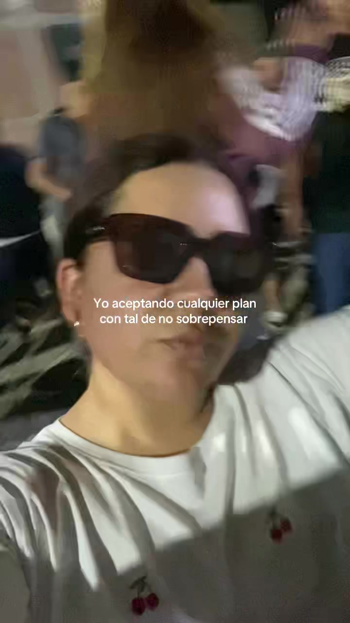 @Ana Valentina