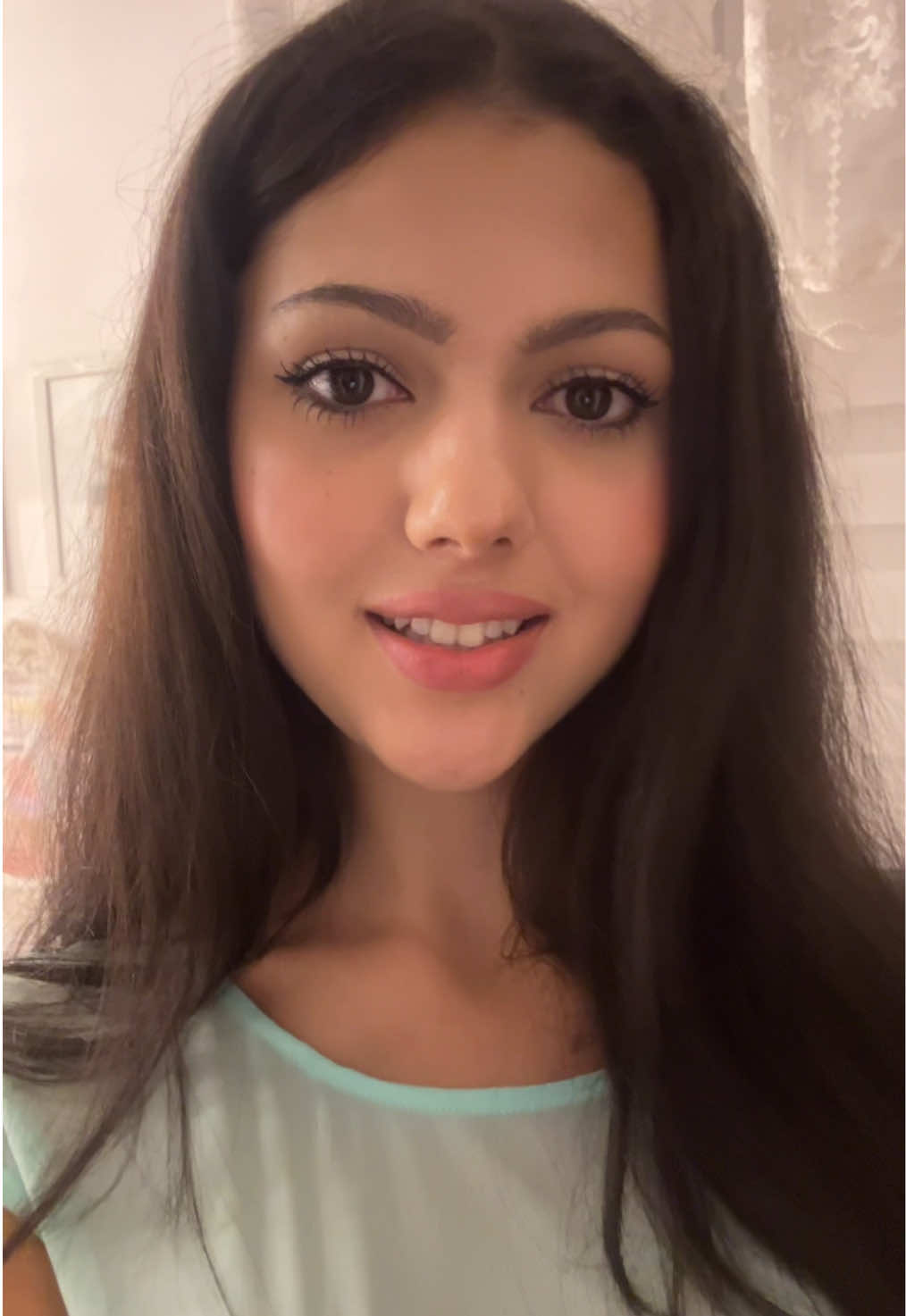 @nicoleporeba