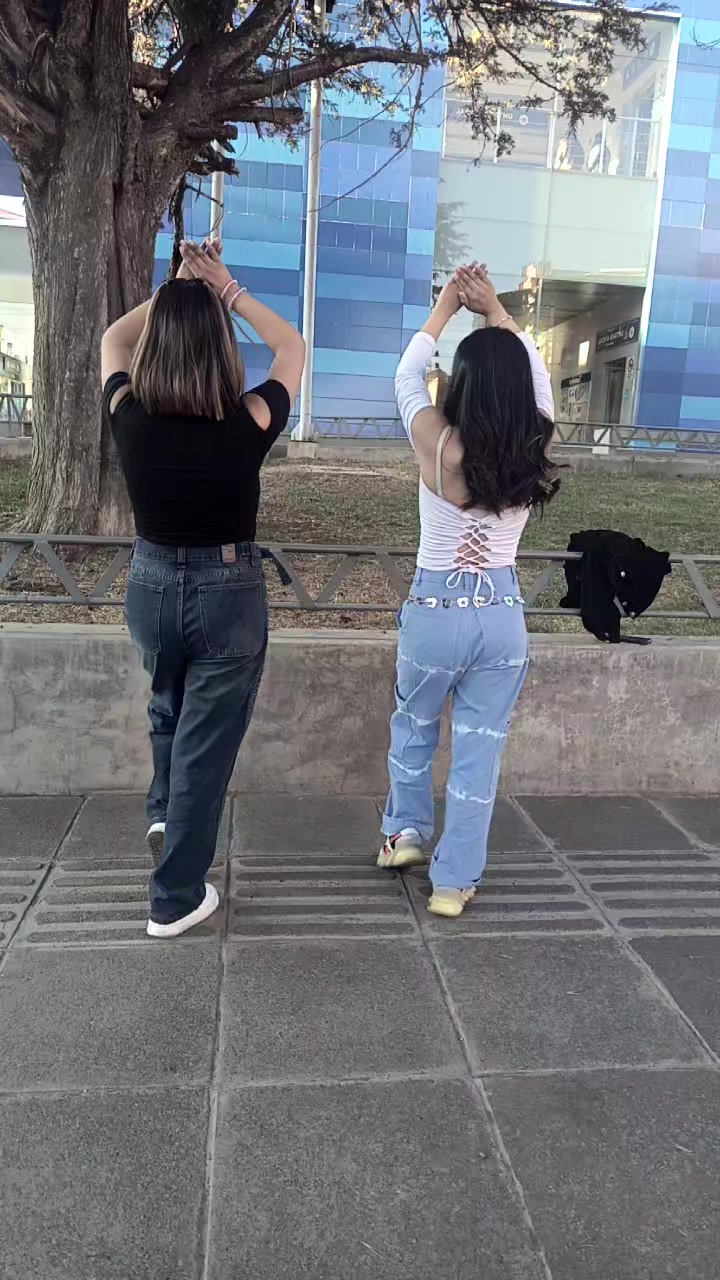 @AleMejiaDance