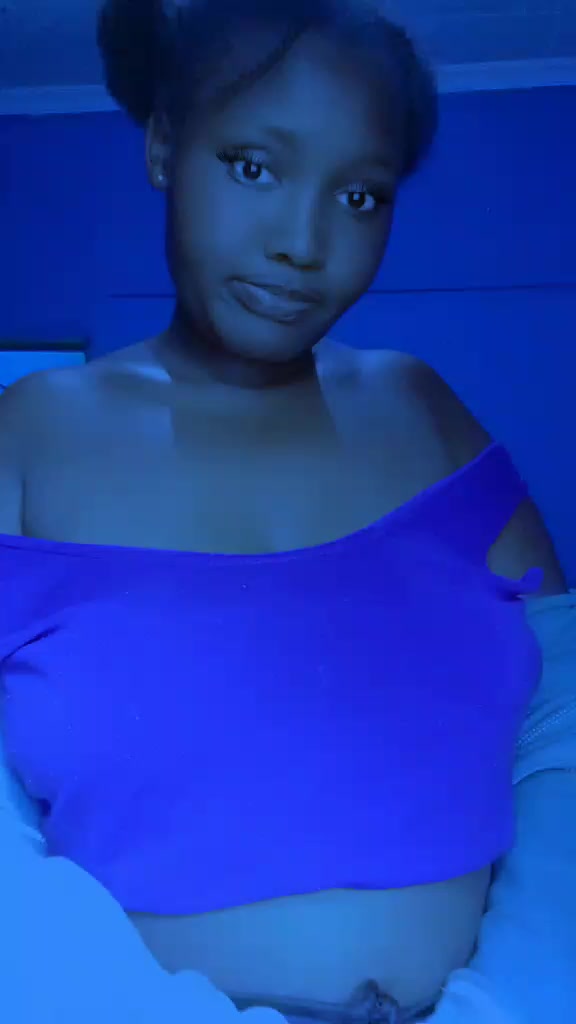 @Kikuyu babe🫦👅💗