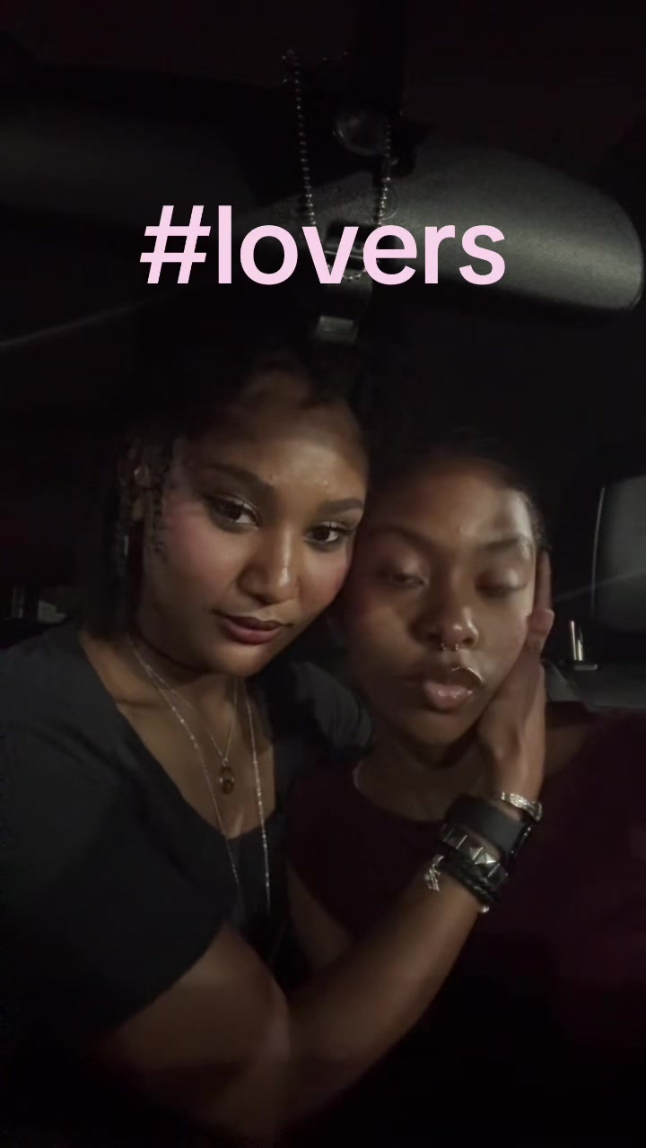 @NAOMI (the queen) & ZARIAH