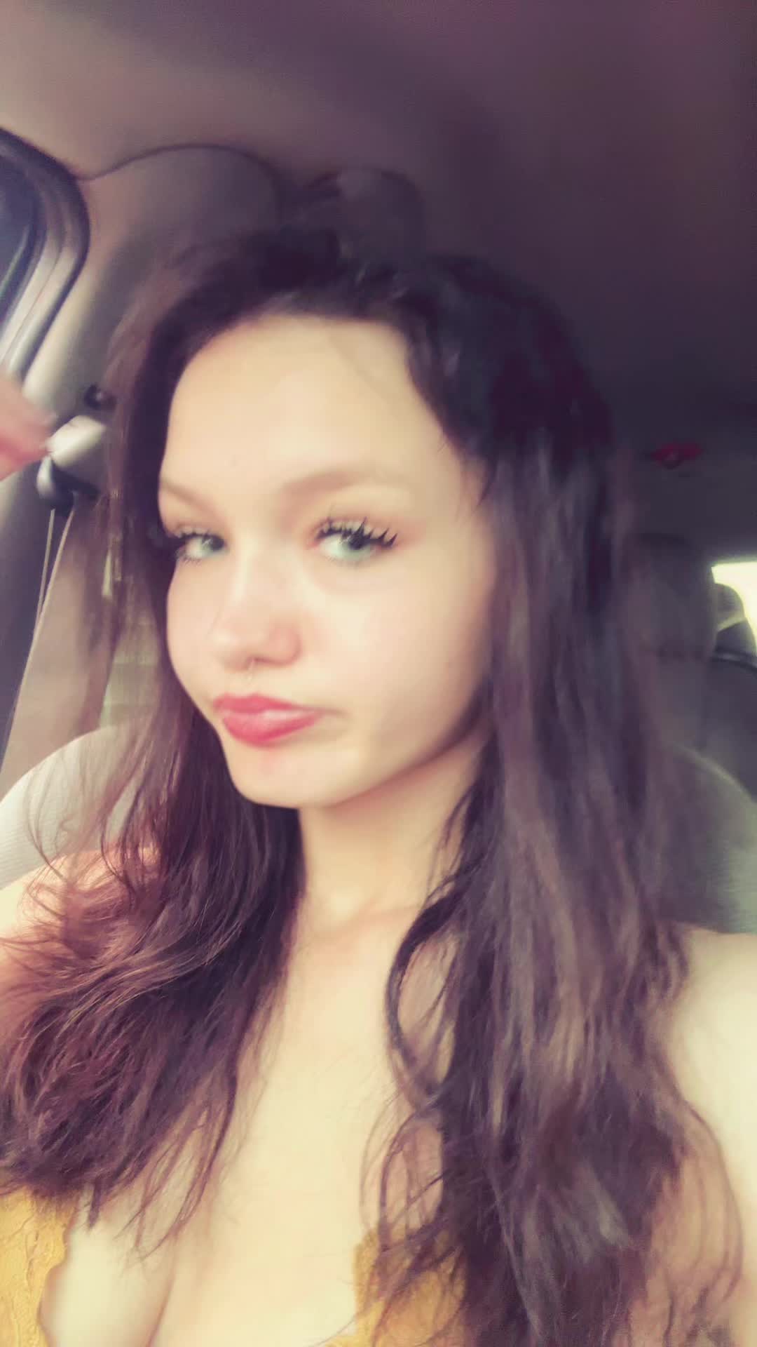 @junebuggg😻