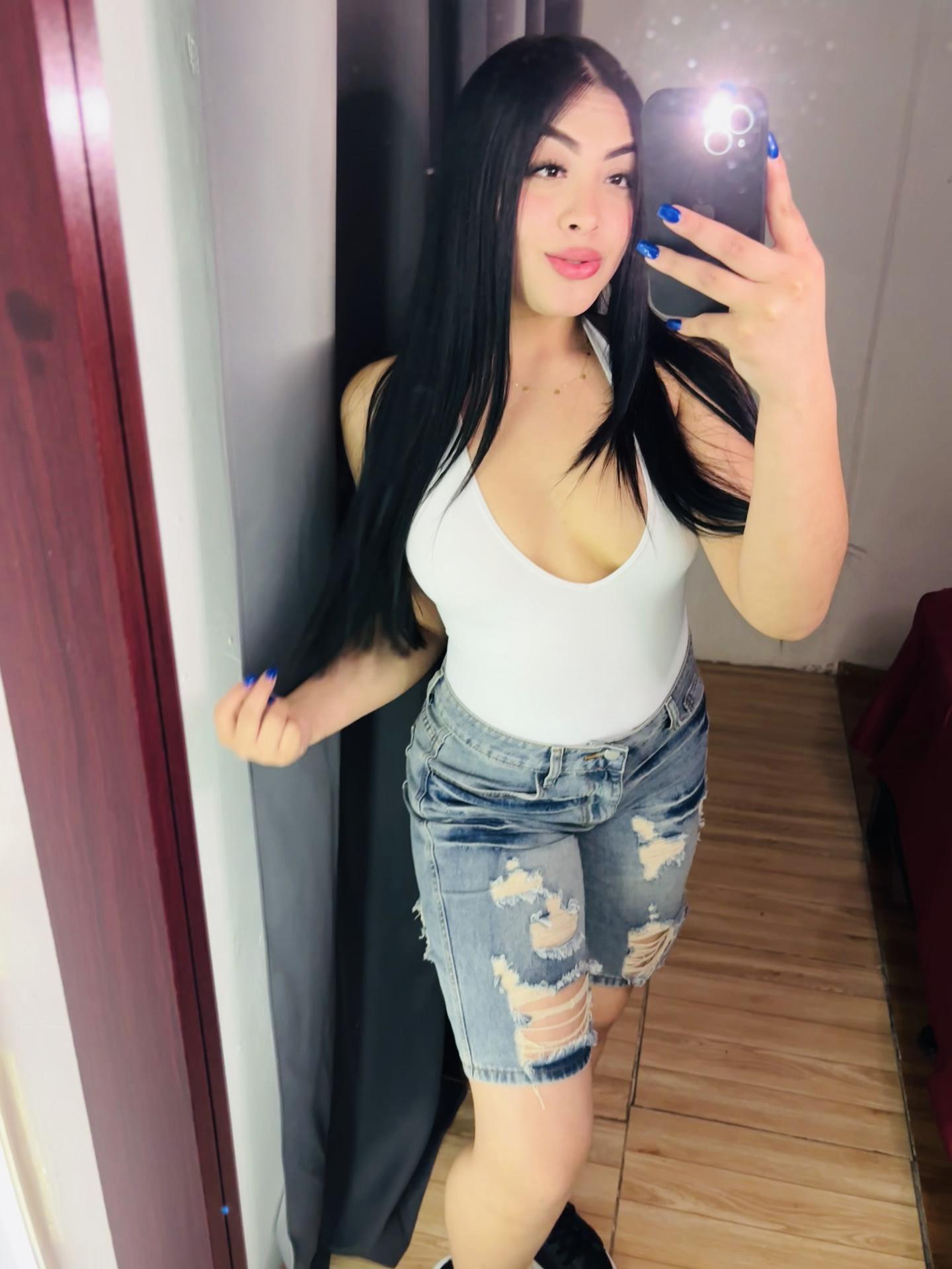 @𝐀𝐥𝐞𝐣𝐚𝐧𝐝𝐫𝐚🌸