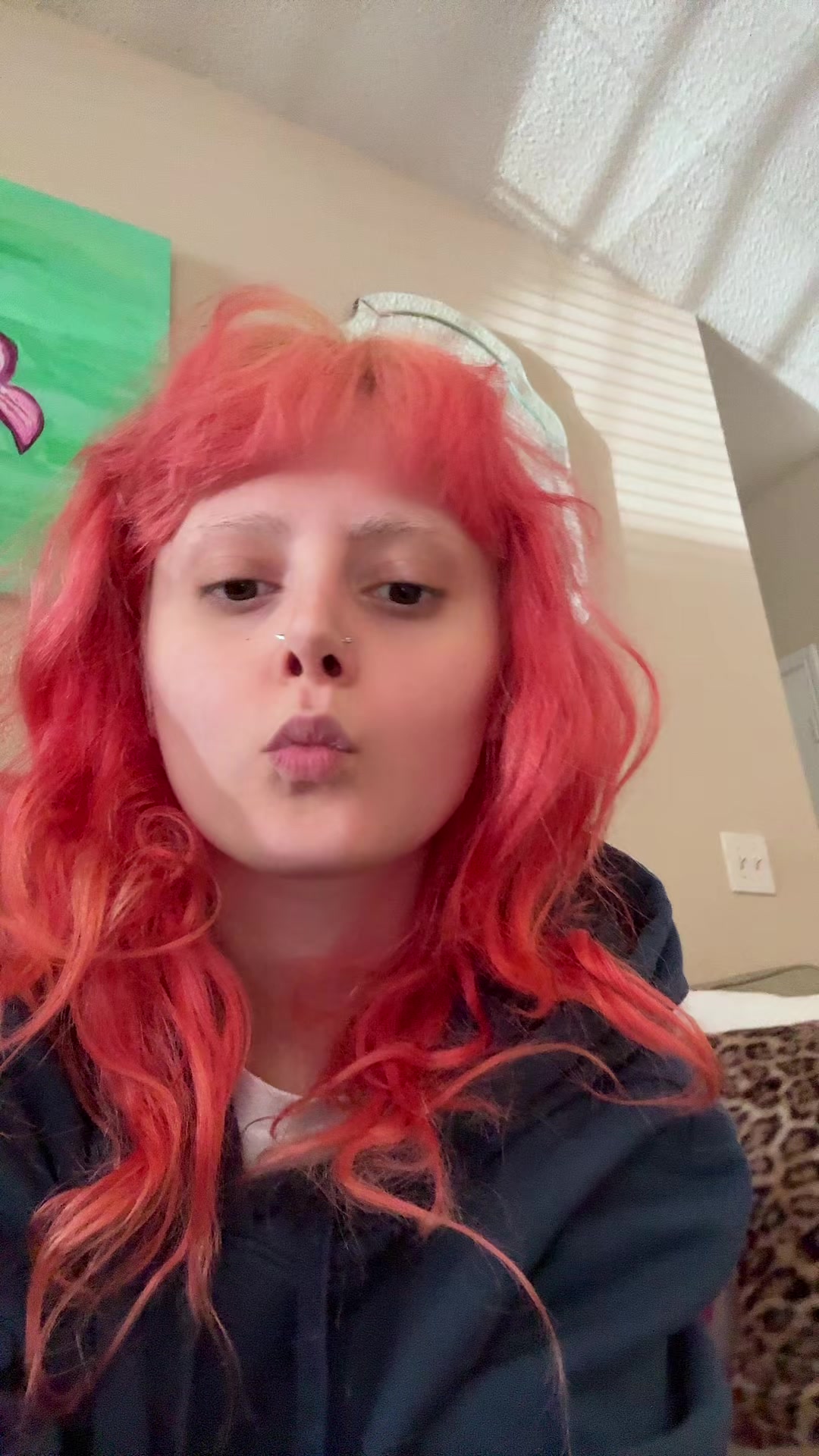 @nazhyde