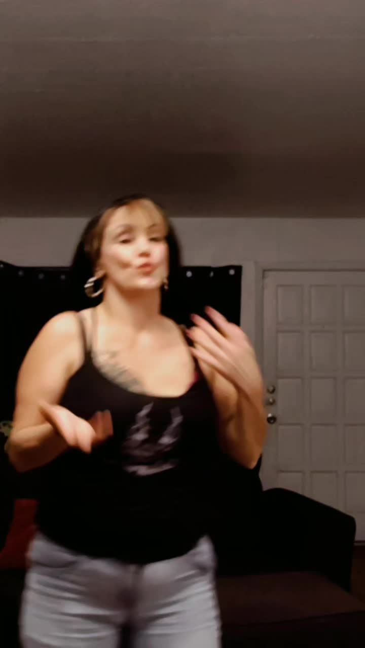 @MonaLove