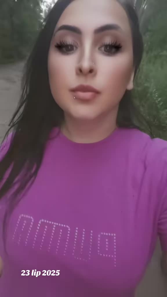 @Czoorna💋😈