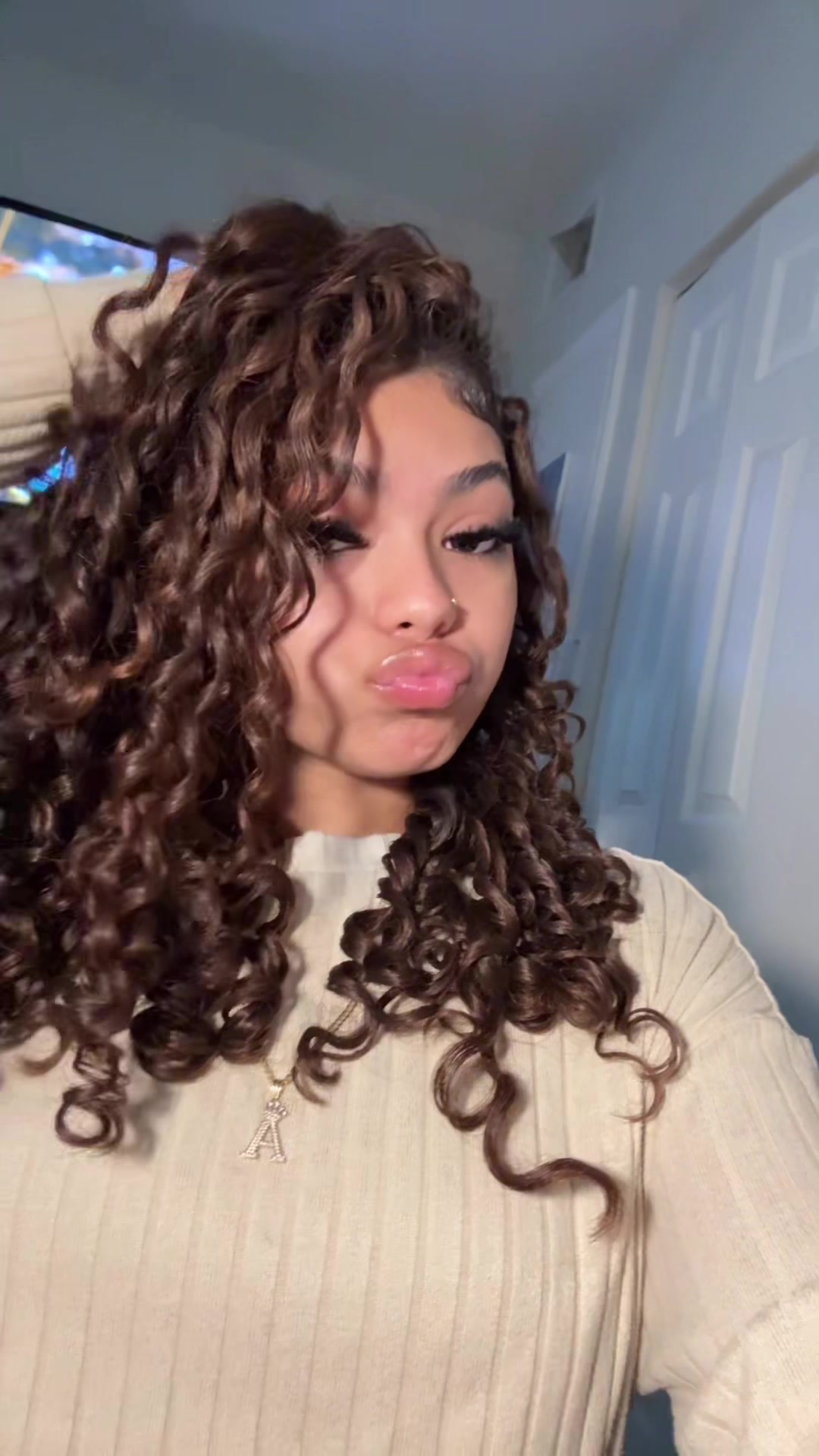 @Alexa👻