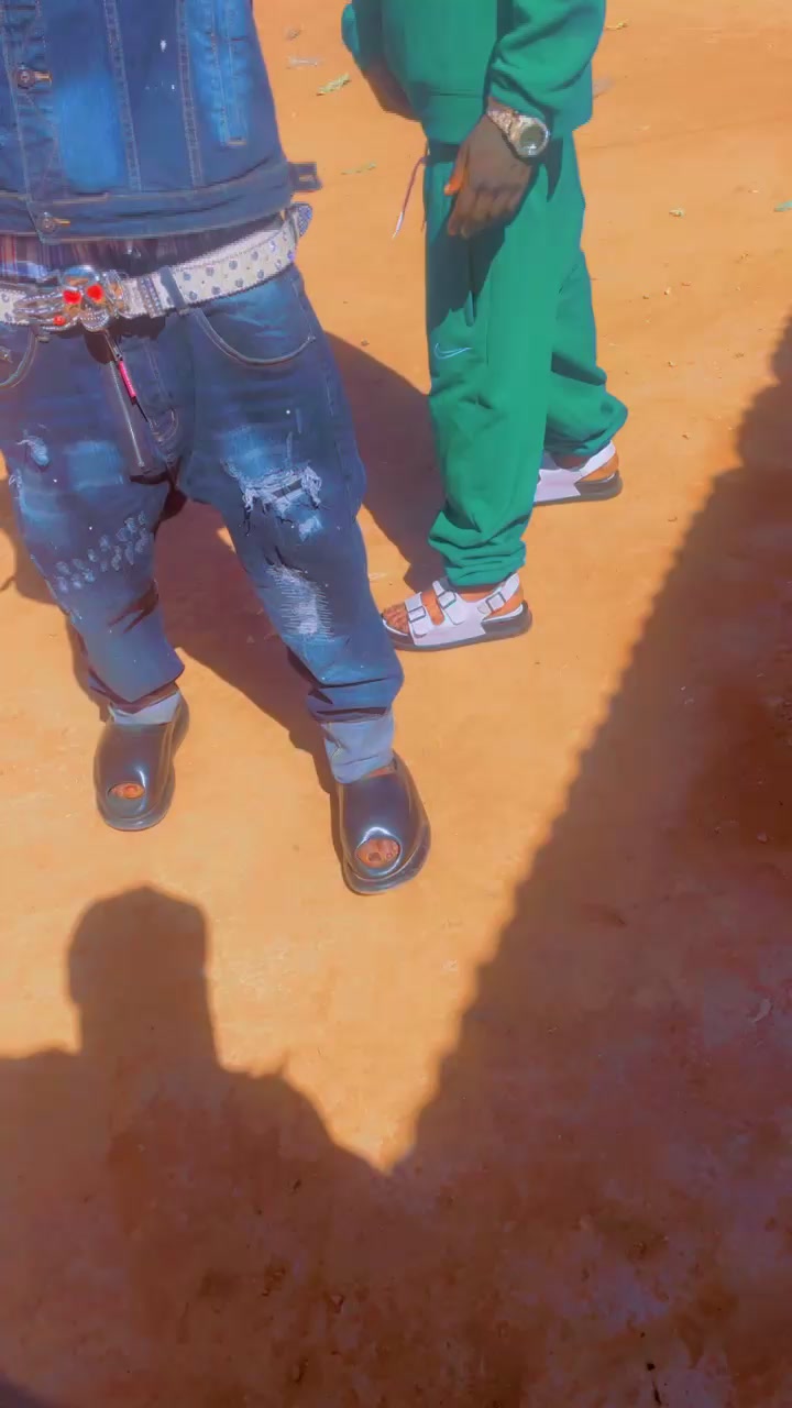 @scatrizan 🇨🇩🇨🇩