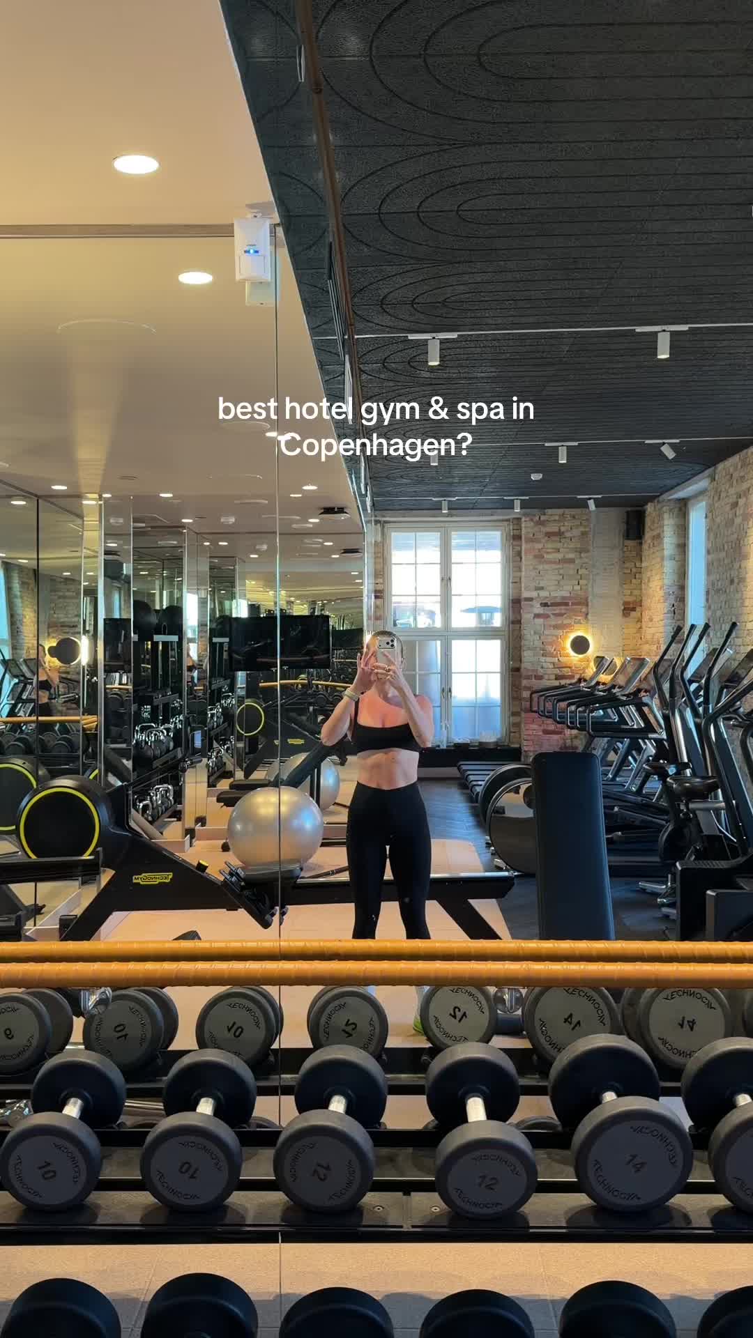 @kelly, fitness fashion travel