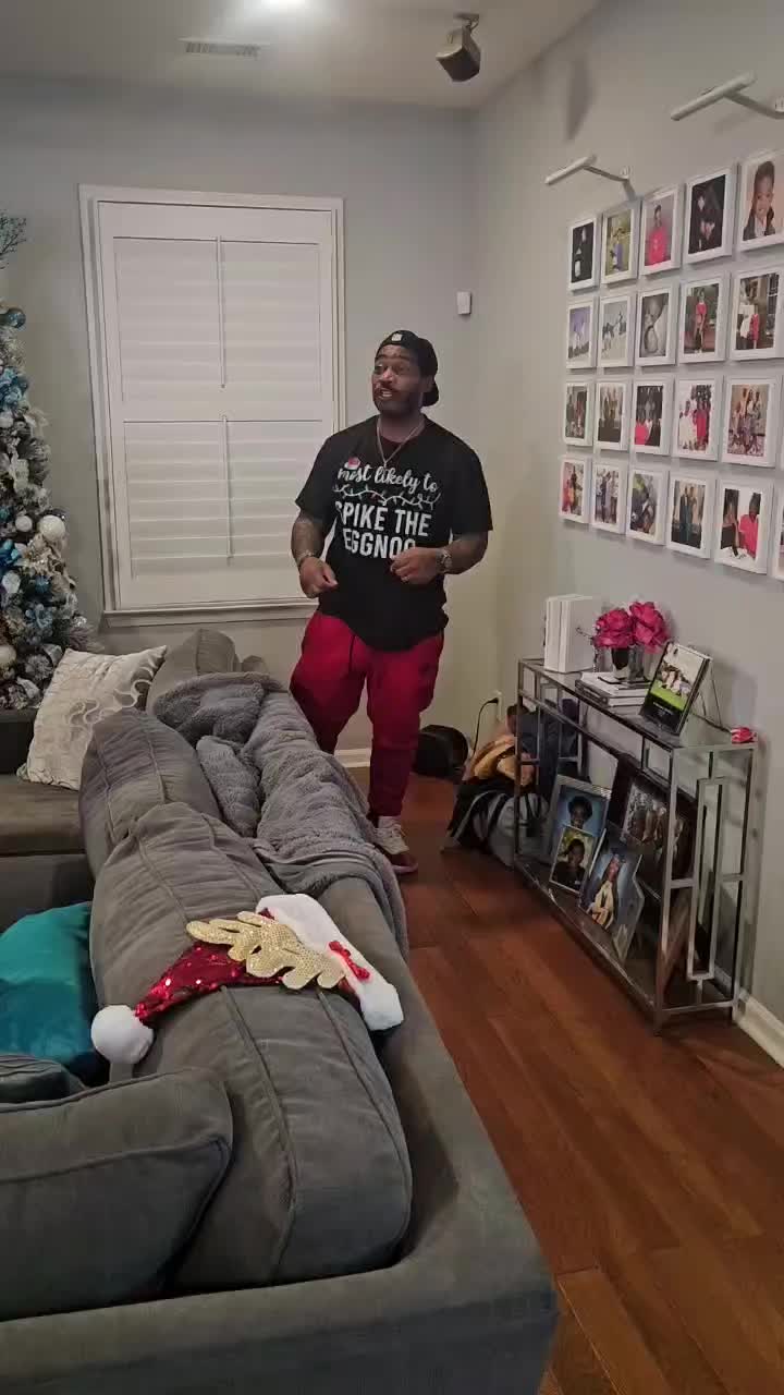 @Nicole