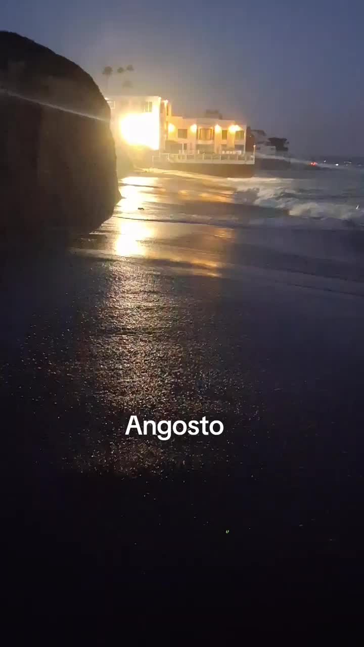 @"DANNYS alegría,,👽