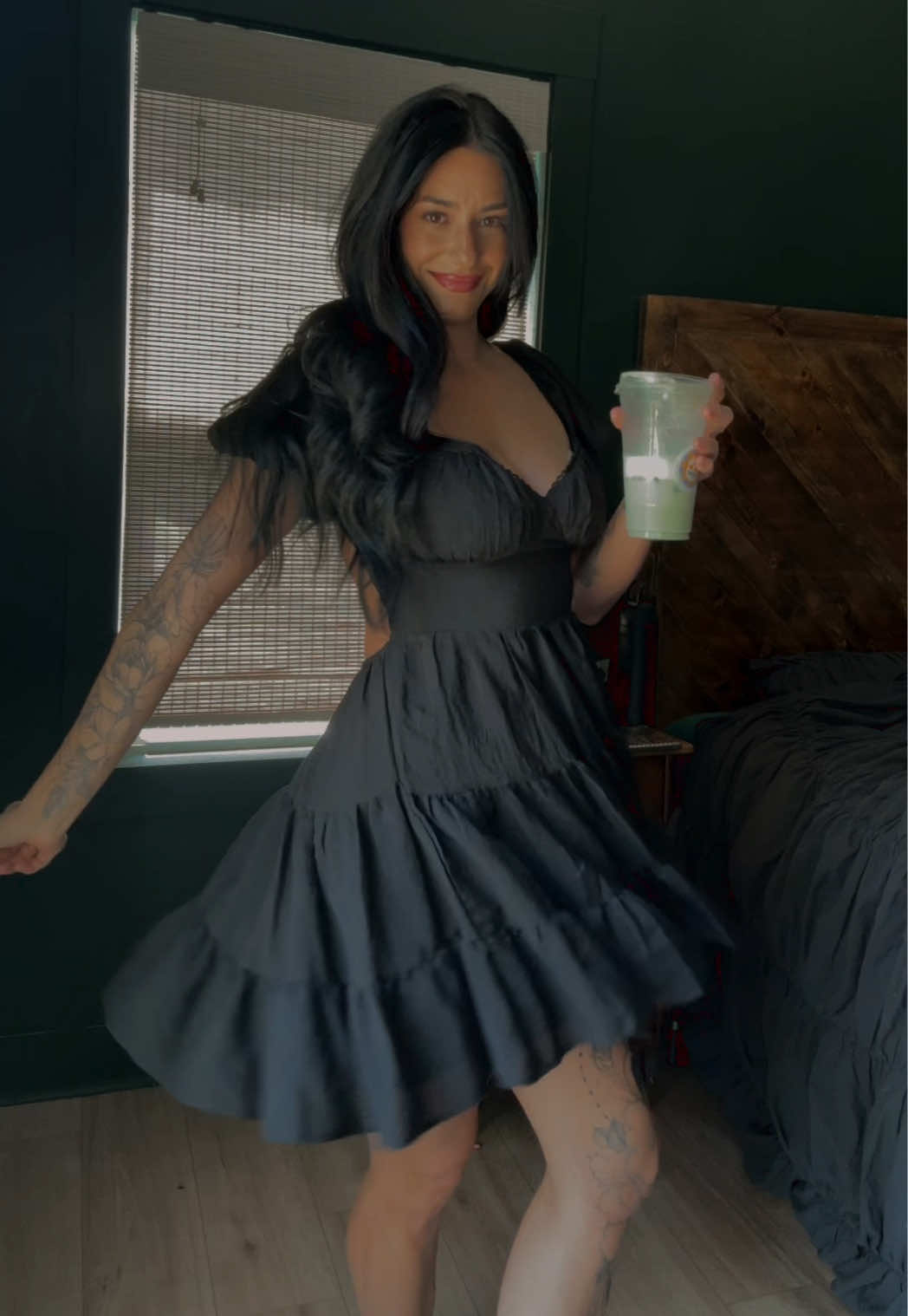 @ashley 🍒🕯️🖤