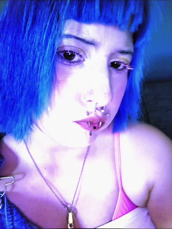 @🪲Isis Martinez 🪲