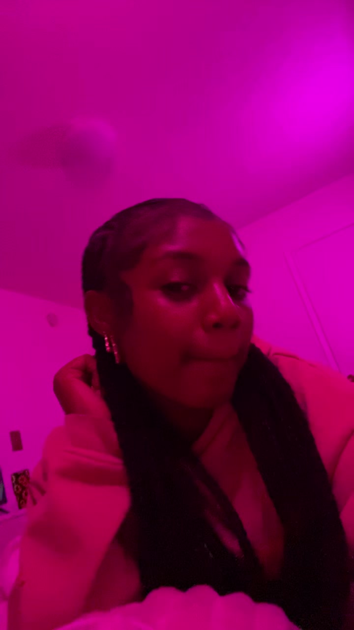 @👸
