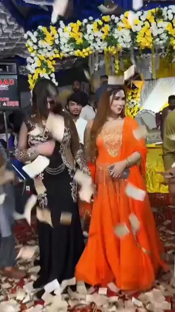 @Kamli dance ki