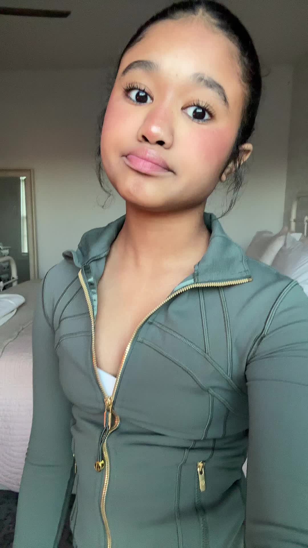 @𝓢𝓲𝓮𝓷𝓷𝓪 𝓲𝔃𝔃𝓮𝓵💋