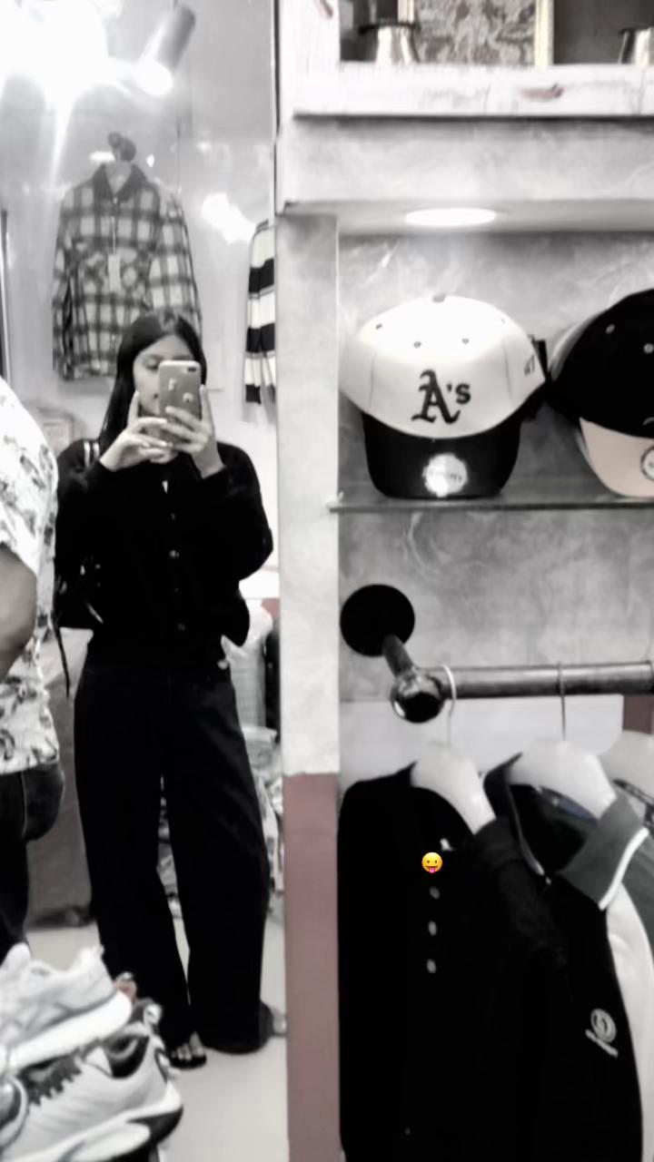 @Abhilasha 😻🤪