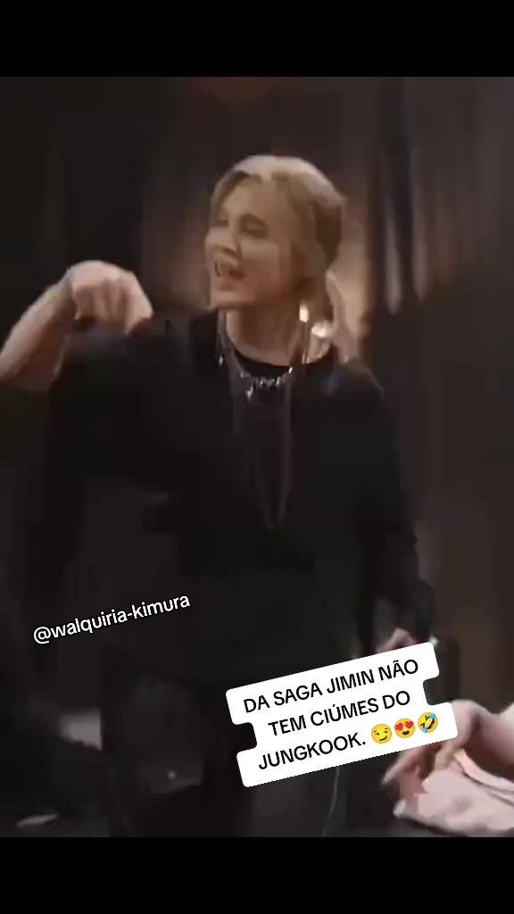 @walquíria Kimura🐰💜🐥