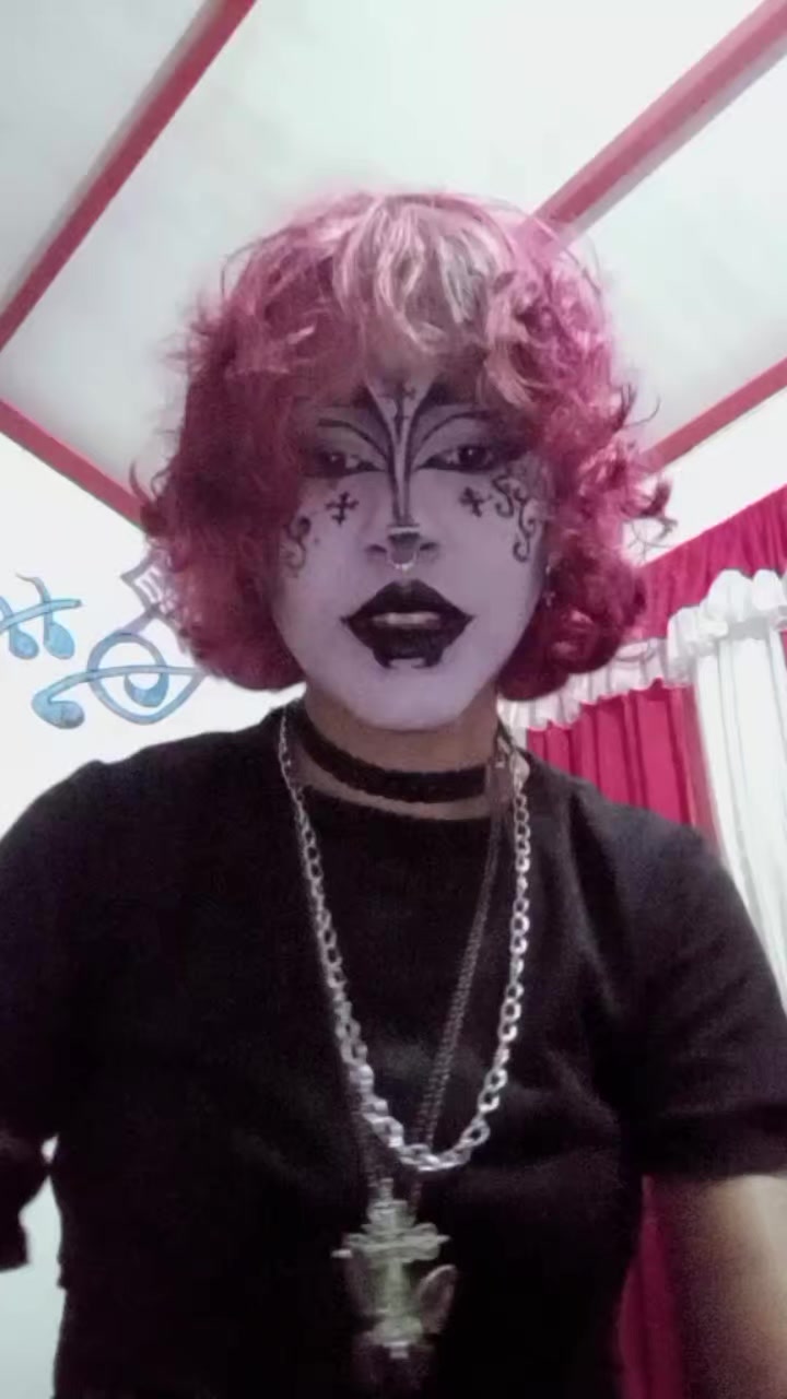 @†‡†Gene Díaz🦇🩸