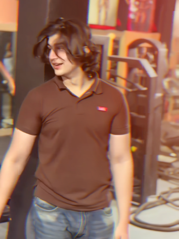 @𝓐𝔂𝔂𝓪𝓷 𝓴𝓱𝓪𝓷