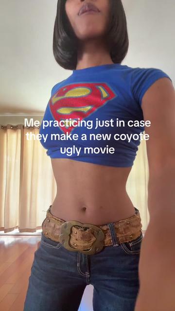 @rythefoxx