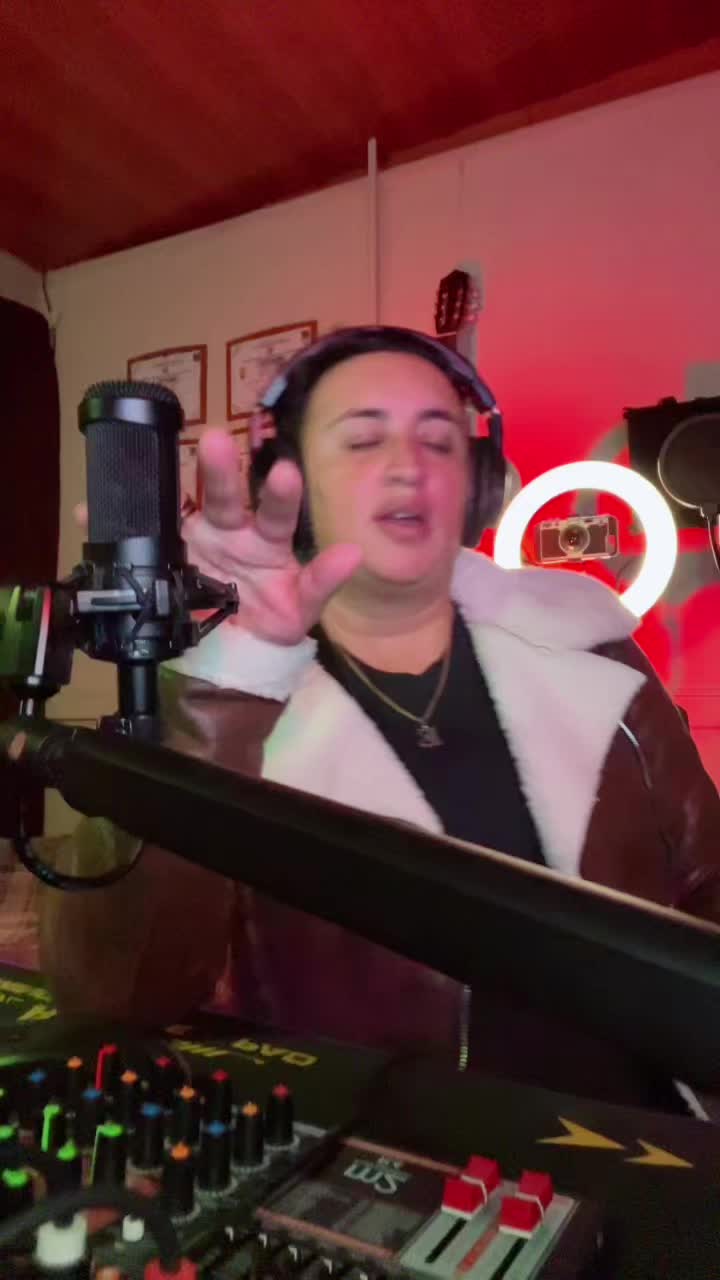 @EmiGuill&eacute;n/Locutora🎙️