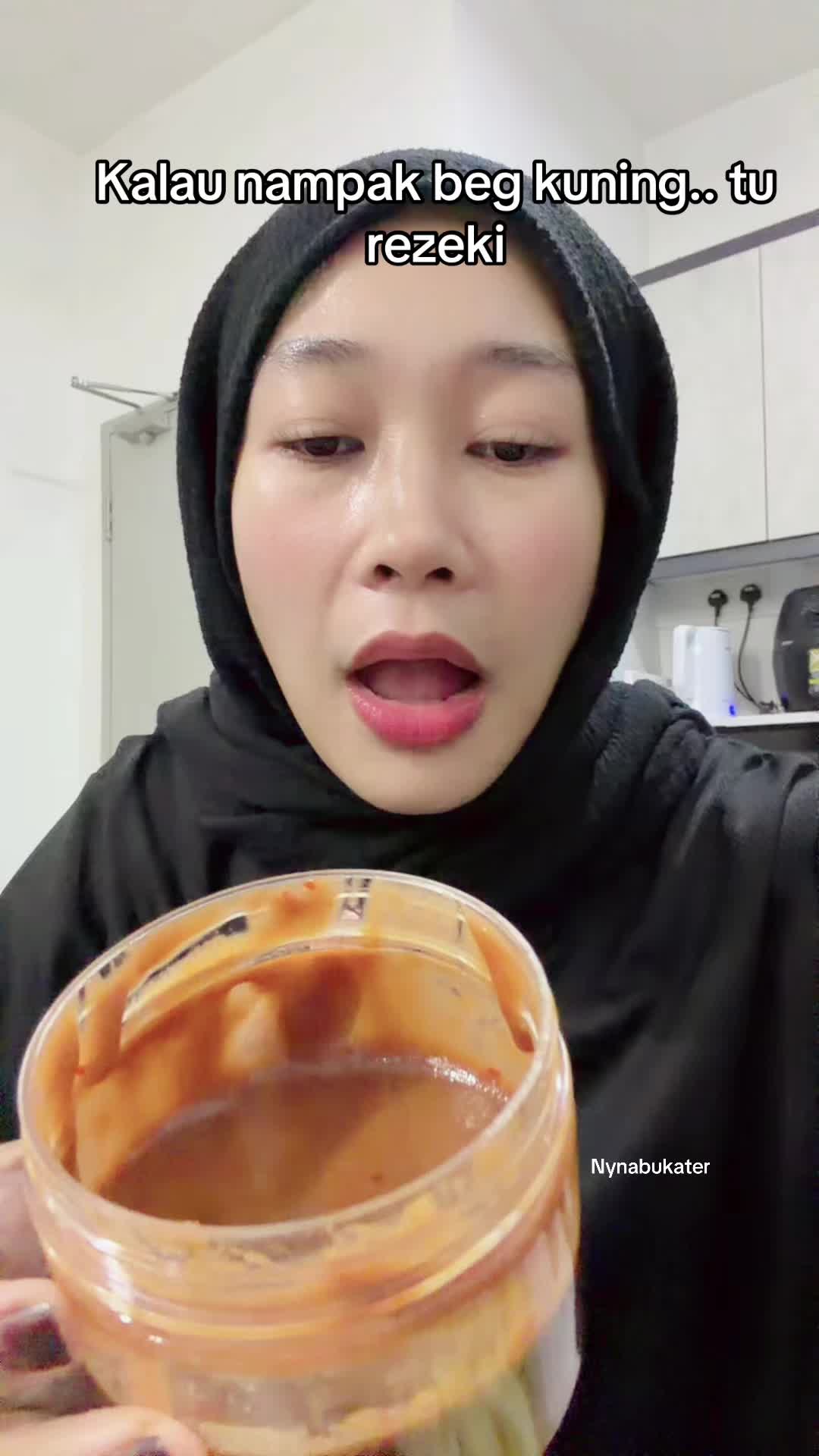 @Nynabukater
