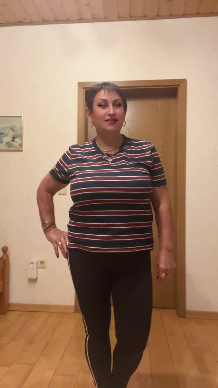 @Laraaa
